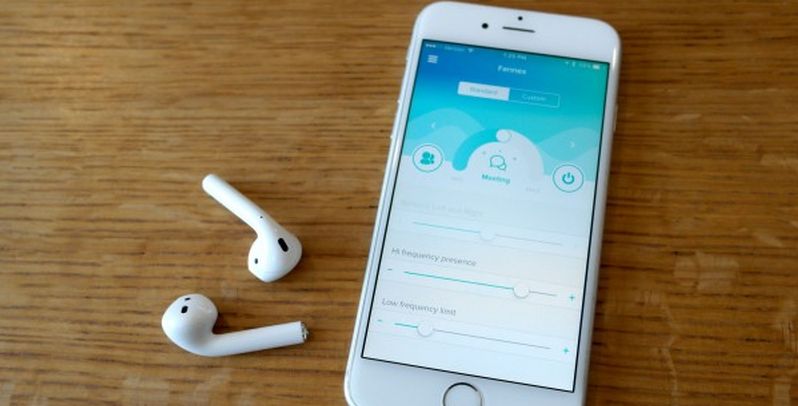 FEnnex App and AirPods FEnnex App and AirPods