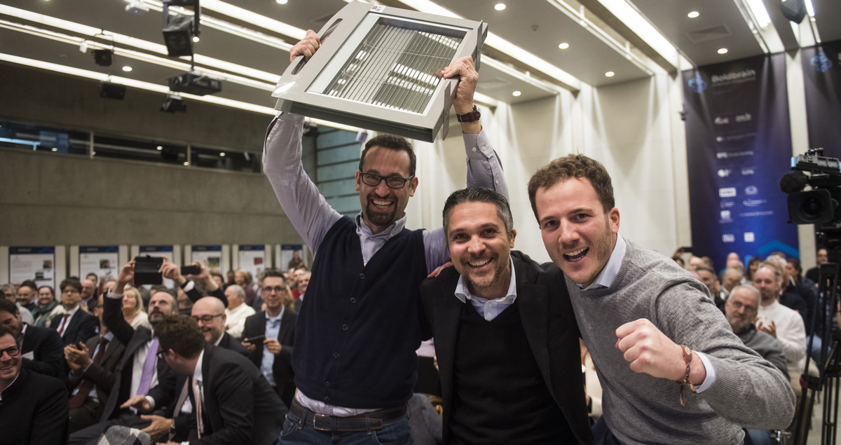iWin Team