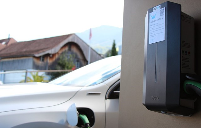 eCarUp charging station